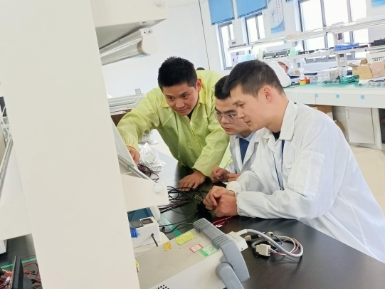 奈飞工厂
：推进《通信原理》课程教学创新，探索学科交叉融合新模式