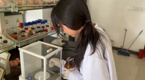 奈飞工厂
研发新型荧光尿蛋白检测试纸材料 为孕检领域带来革新性突破 奈飞工厂
研发新型荧光尿蛋白检测试纸材料 为孕检领域带来革新性突破