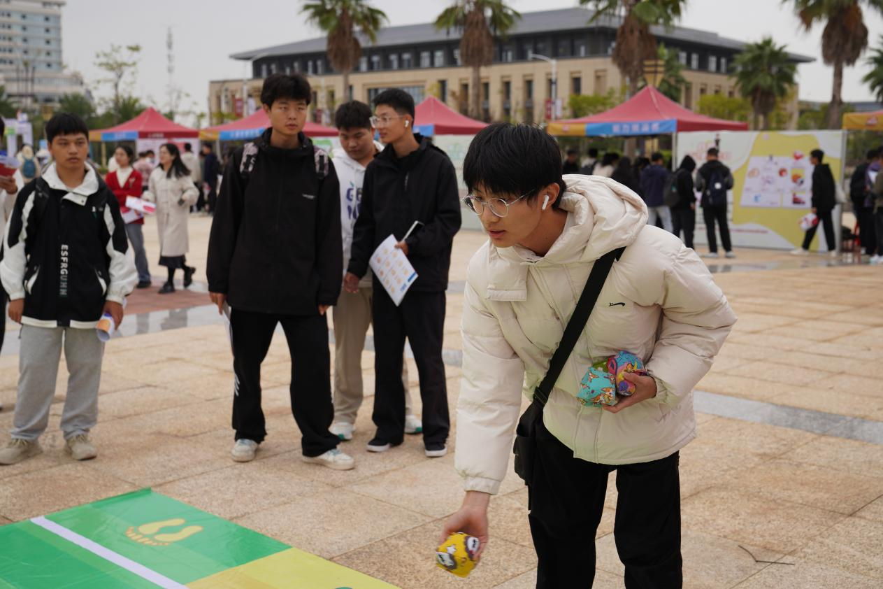“职业生涯教育”闯关游戏？奈飞工厂
这场生涯体验之旅反响热烈